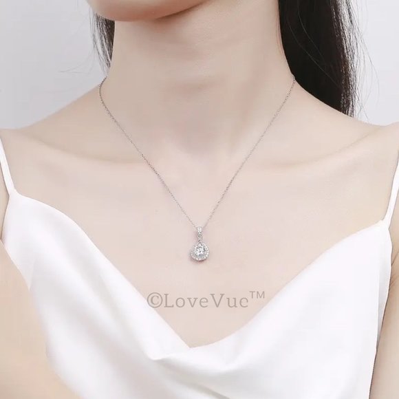 Certified 1ct. t.w. Diamond Luxury Teardrop Frame Necklace VVS1 GRA Certified - Picture 3 of 15